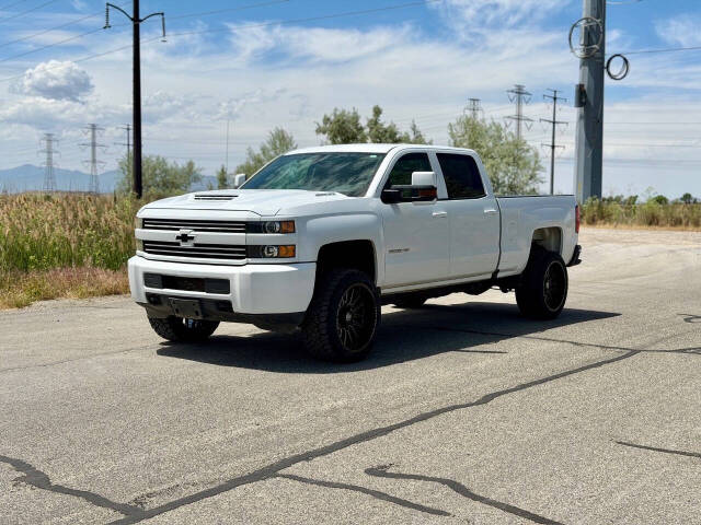 chevrolet silverado 2500hd 2017 1GC1KUEY2HF213402 image chevrolet silverado 2500hd 2017 1GC1KUEY2HF213402 image